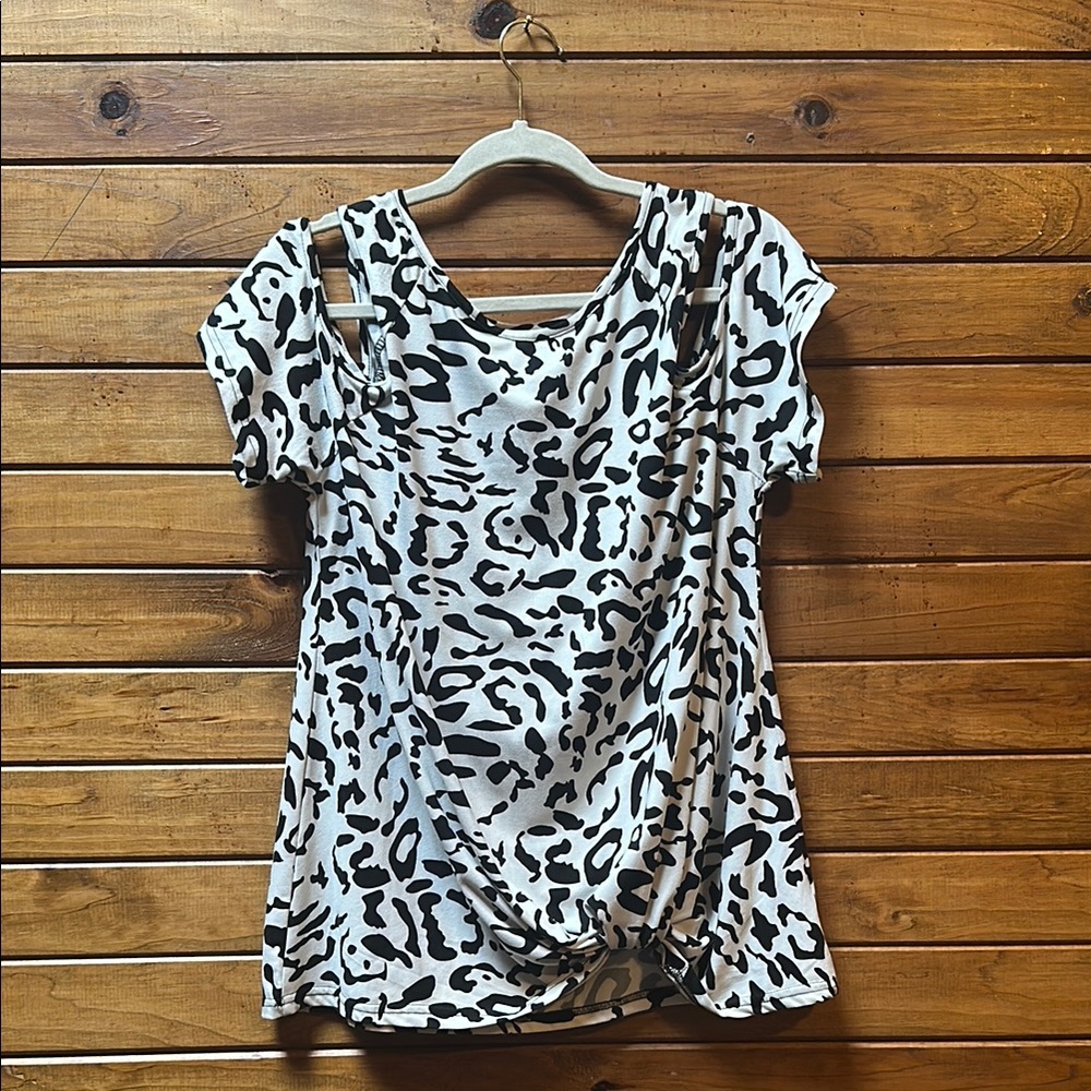 Animal Print Women's Cold-Shoulder Top XL